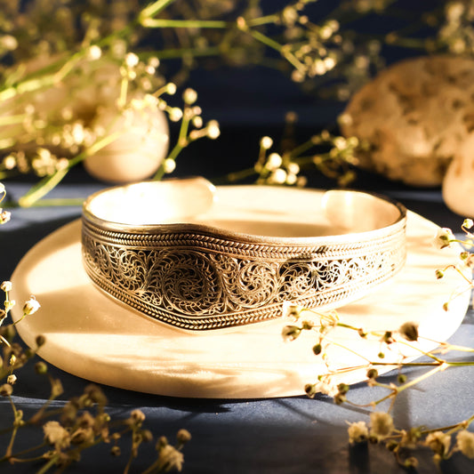 The Significance of Gifting Jewellery on Diwali