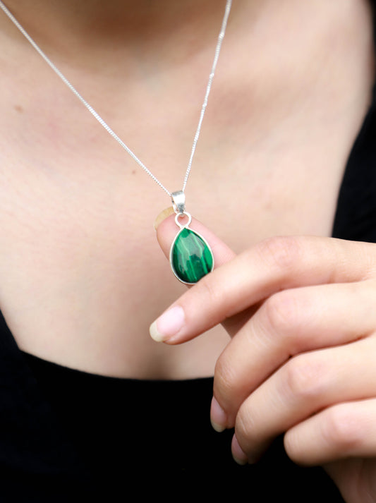 Elegant Teardrop Malachite Pendant with earrings