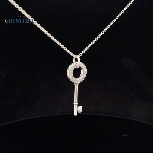 Elegant key necklace