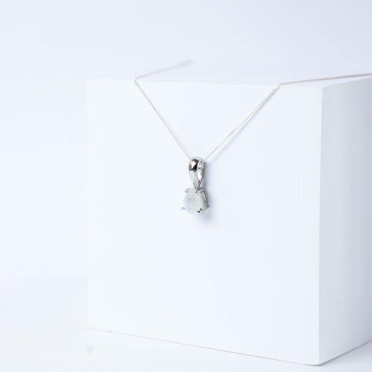 Elegant Moonstone Silver Pendant